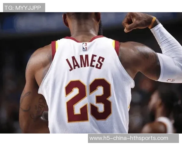 詹姆斯的传奇之路：从天才少年到NBA历史最佳球员的成长历程